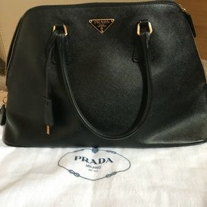 Like New Prada bag